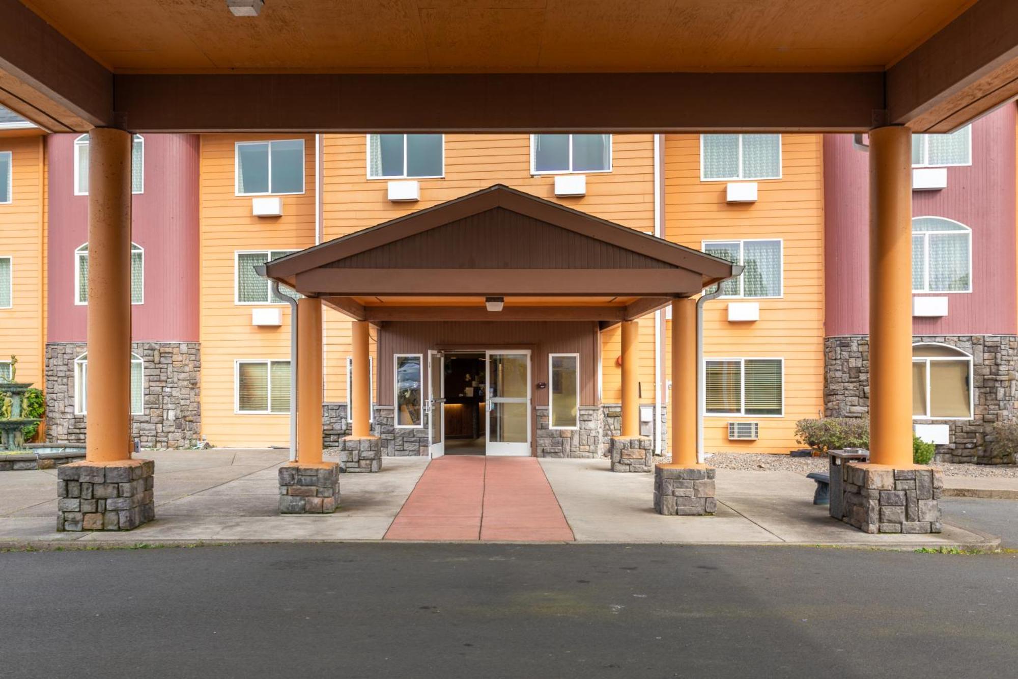 Palace Inn & Suites Lincoln City Buitenkant foto