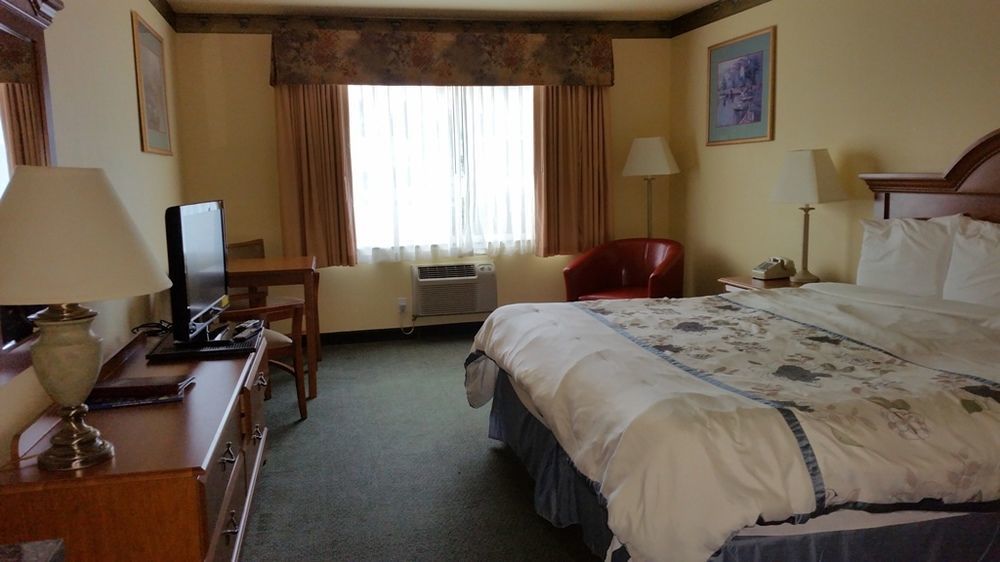 Palace Inn & Suites Lincoln City Buitenkant foto