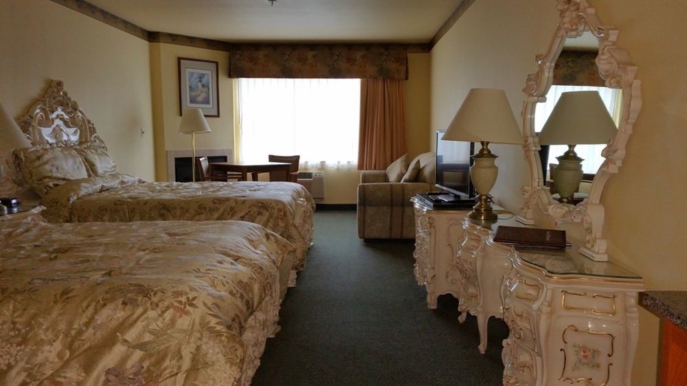 Palace Inn & Suites Lincoln City Buitenkant foto