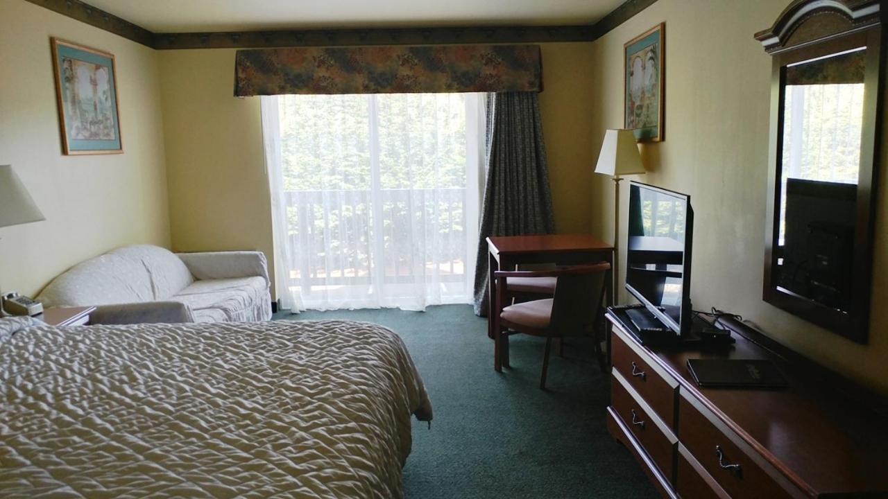 Palace Inn & Suites Lincoln City Buitenkant foto