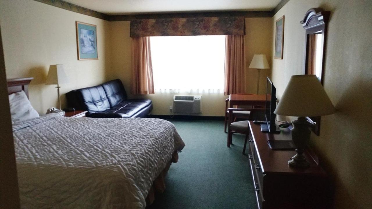 Palace Inn & Suites Lincoln City Buitenkant foto