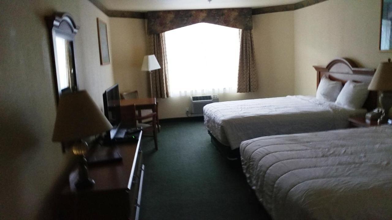 Palace Inn & Suites Lincoln City Buitenkant foto