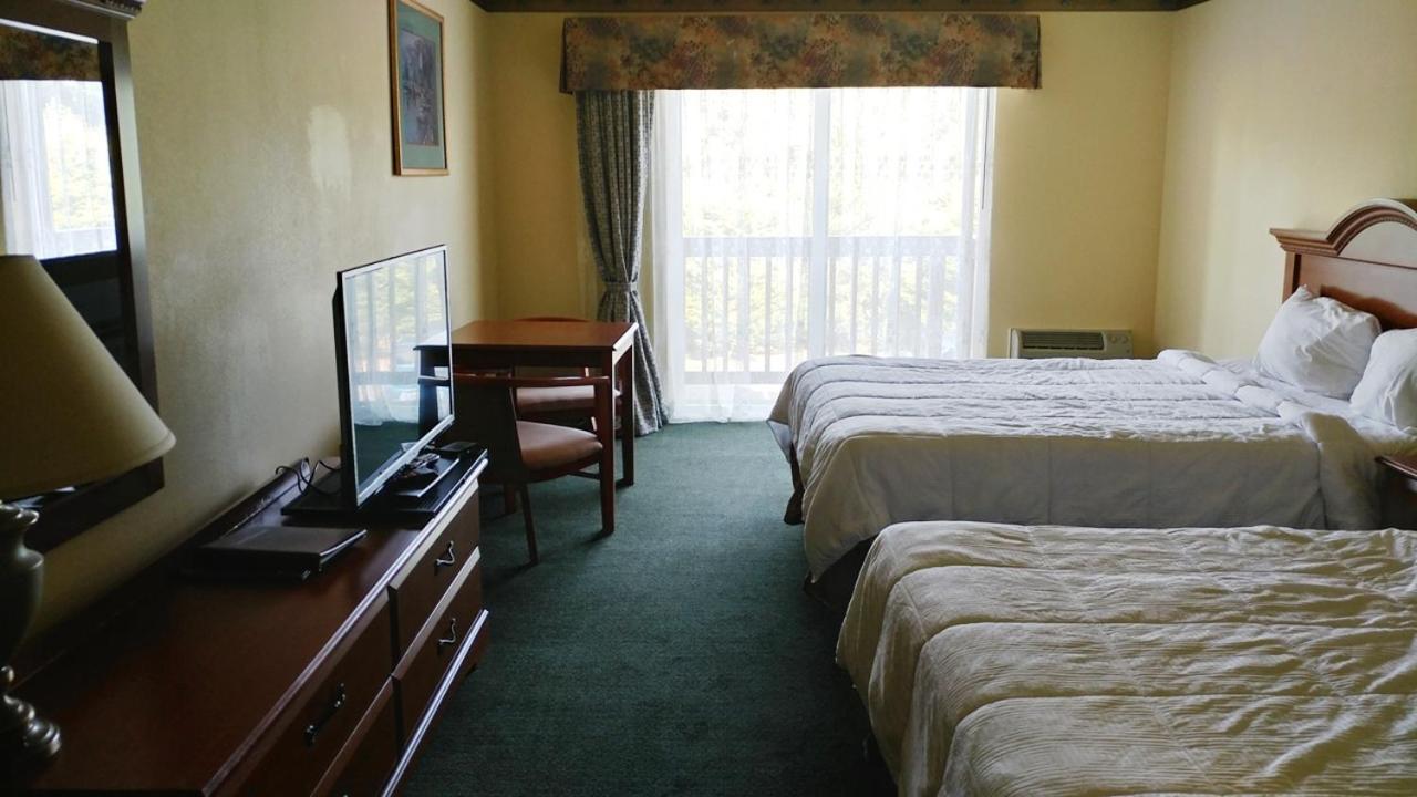 Palace Inn & Suites Lincoln City Buitenkant foto