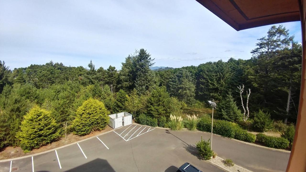 Palace Inn & Suites Lincoln City Buitenkant foto