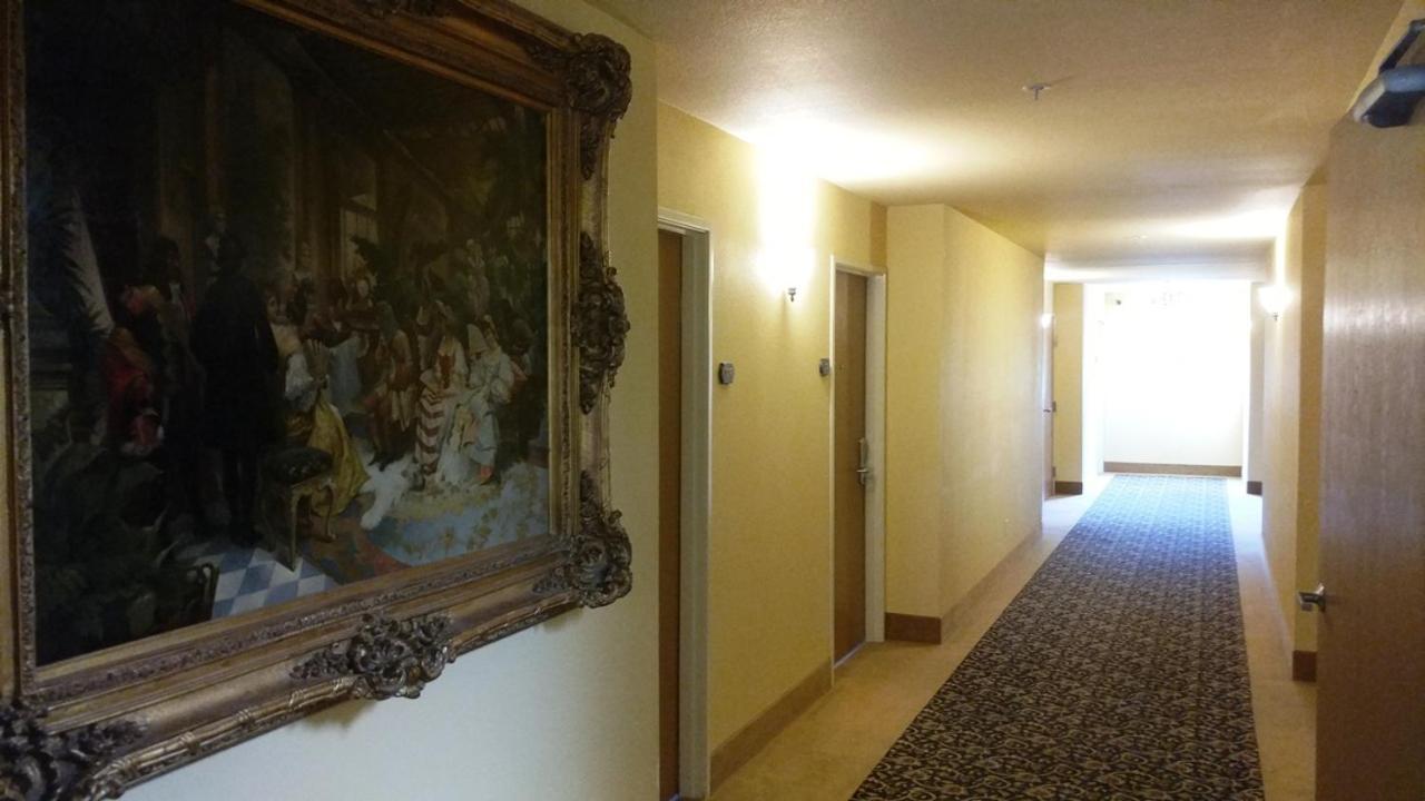 Palace Inn & Suites Lincoln City Buitenkant foto
