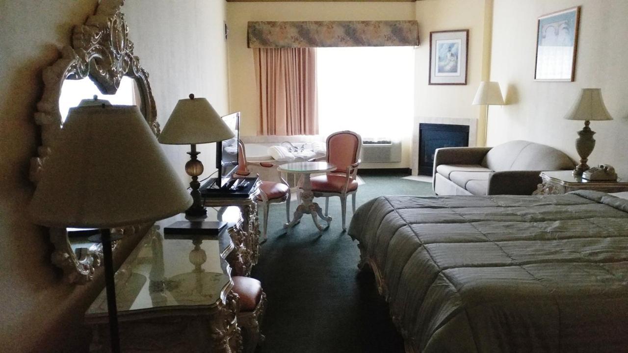 Palace Inn & Suites Lincoln City Buitenkant foto