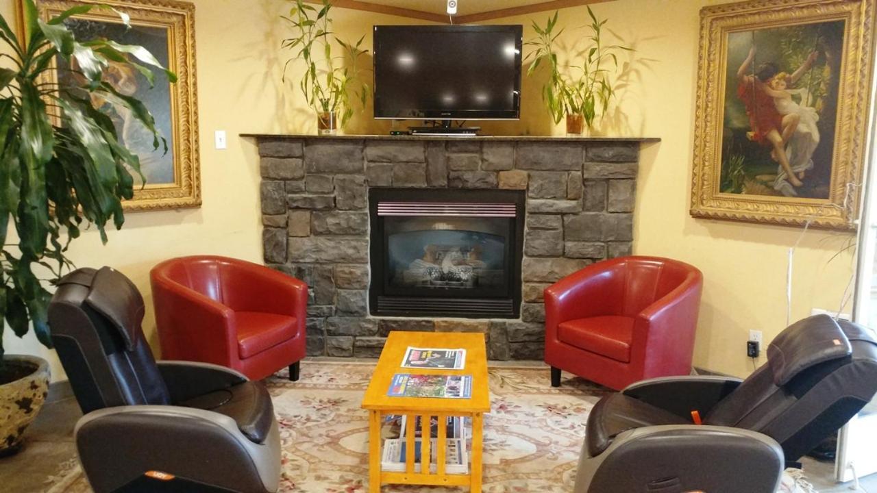 Palace Inn & Suites Lincoln City Buitenkant foto