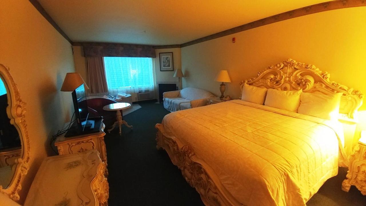 Palace Inn & Suites Lincoln City Buitenkant foto