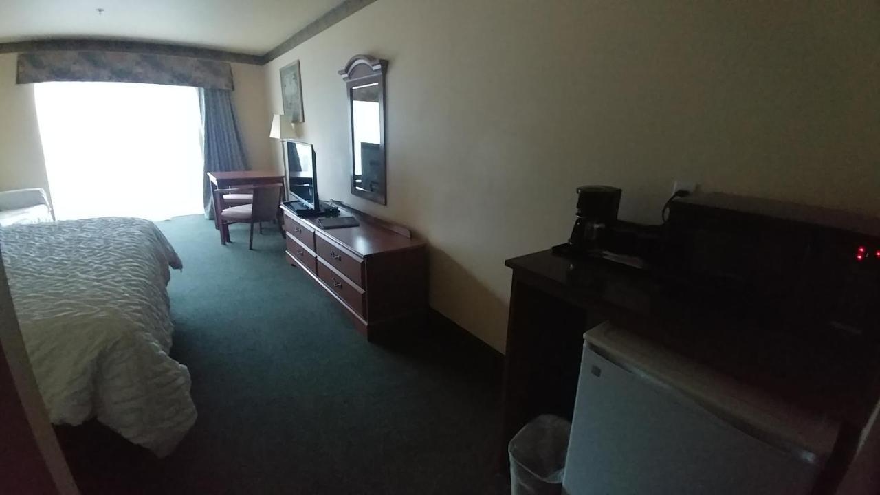 Palace Inn & Suites Lincoln City Buitenkant foto