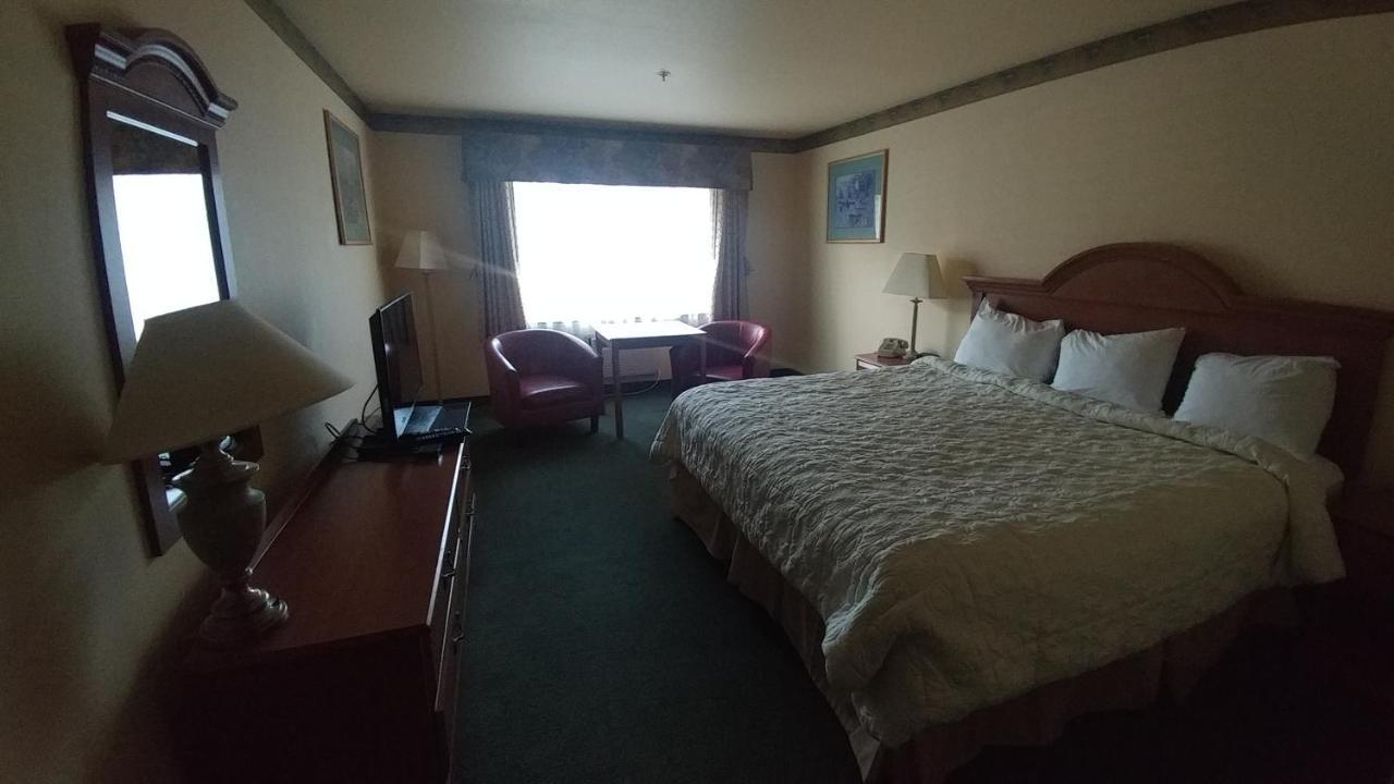 Palace Inn & Suites Lincoln City Buitenkant foto