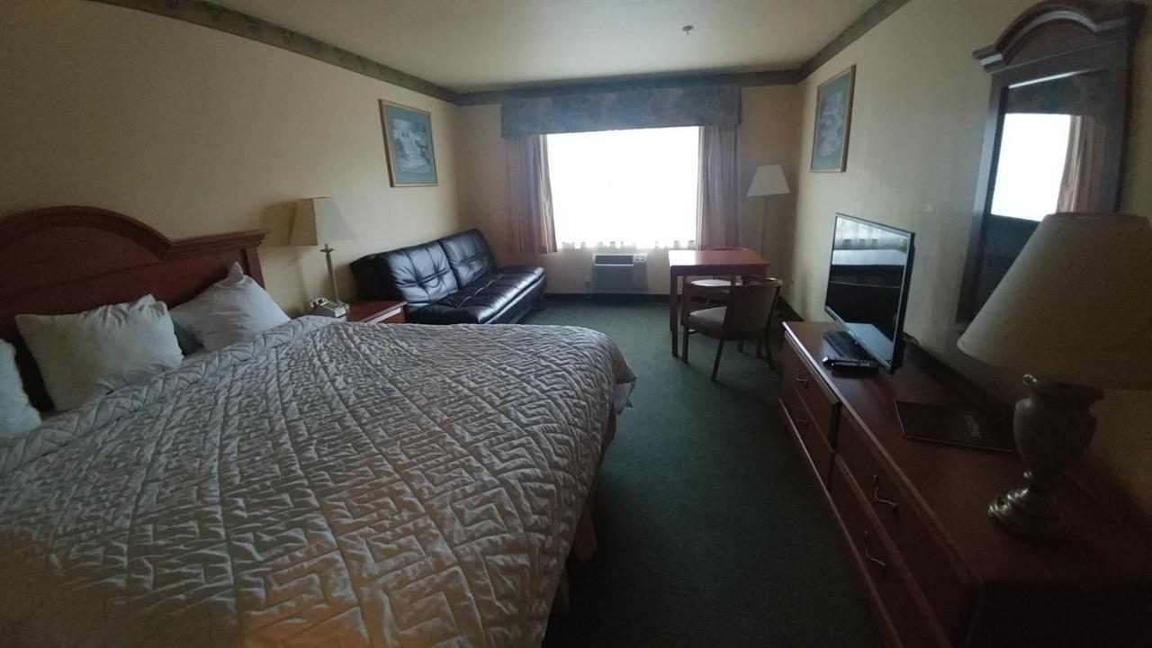Palace Inn & Suites Lincoln City Buitenkant foto